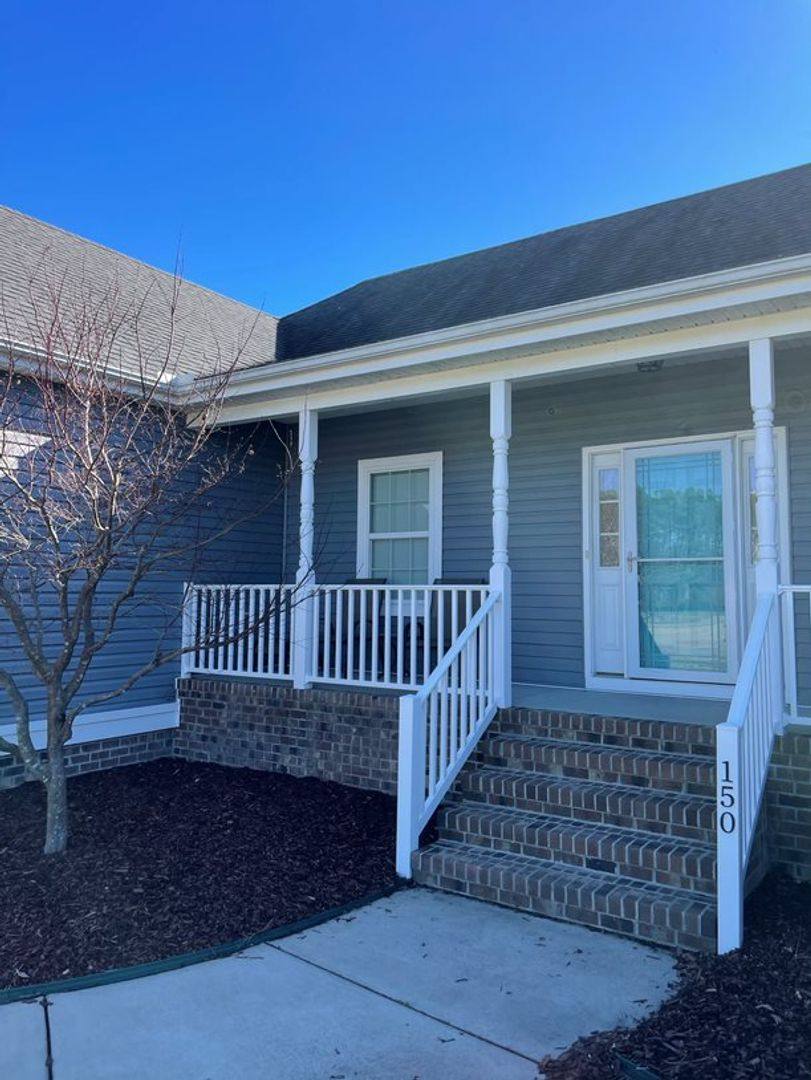 House for rent at 150 Travis Blvd, Moyock, NC 27958