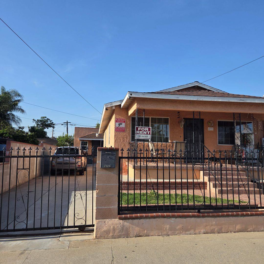 Apartment for rent at 4737 Dozier St, Los Angeles, CA 90022