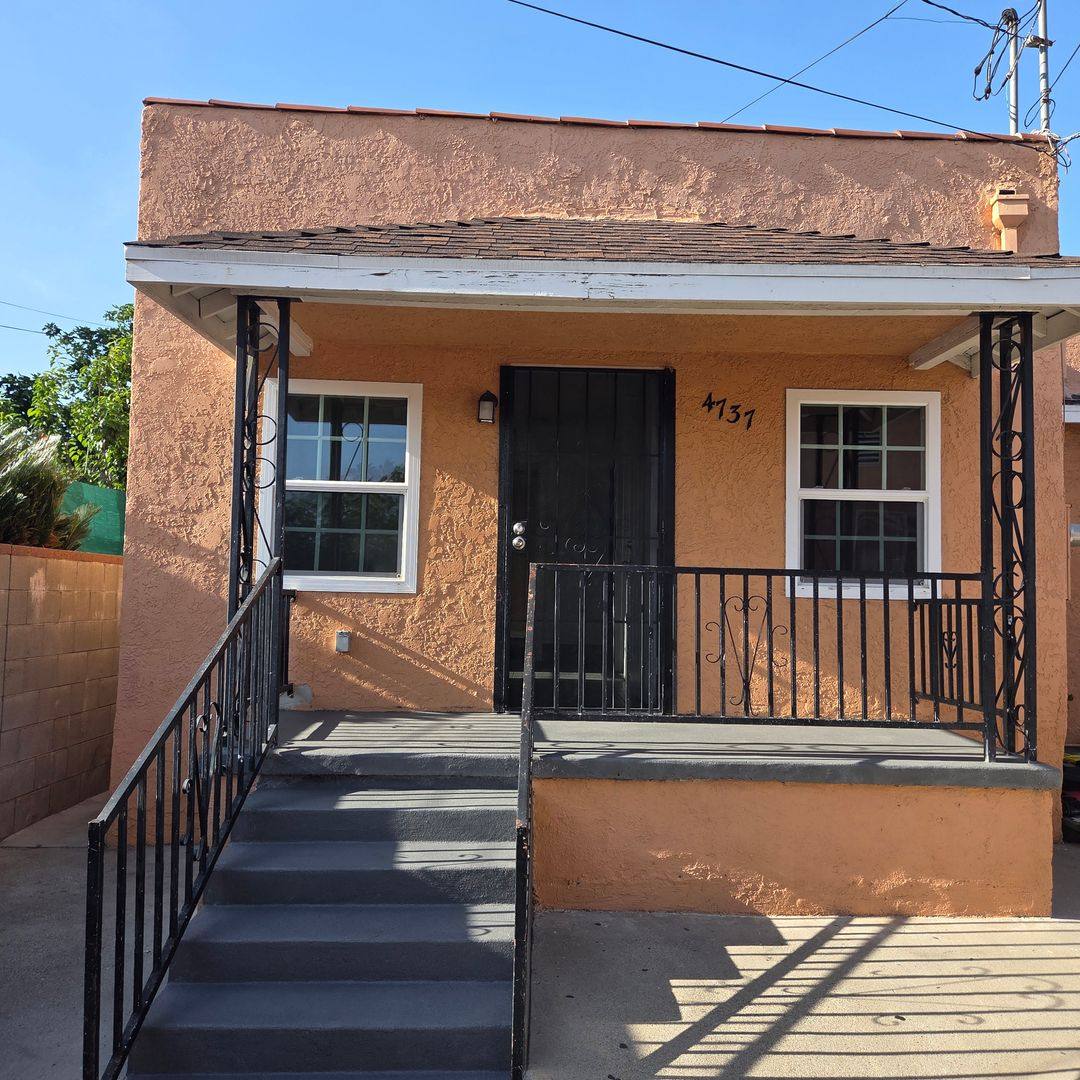 Apartment for rent at 4737 Dozier St, Los Angeles, CA 90022