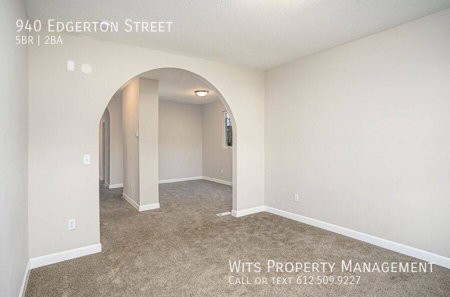House for rent at 940 Edgerton St, Saint Paul, MN 55130