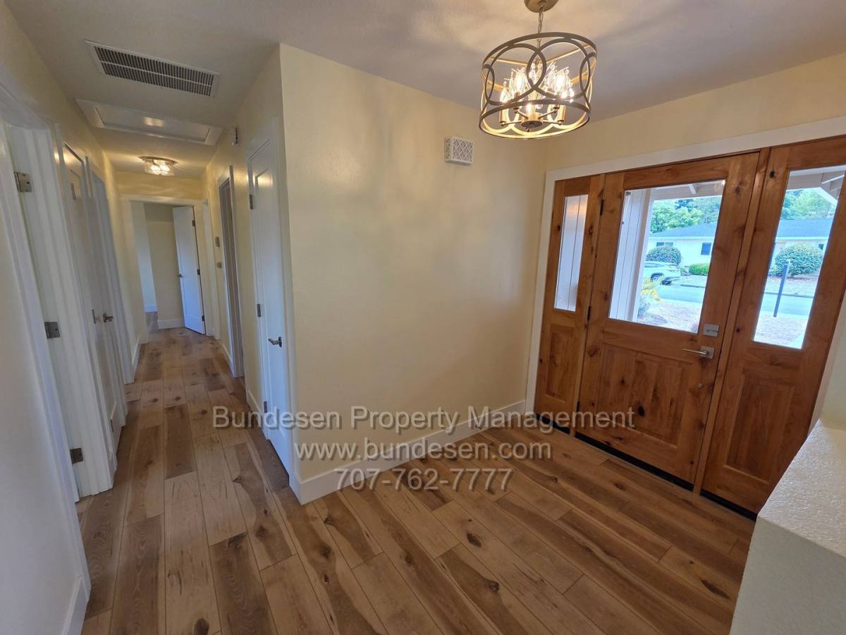 House for rent at 8023 Washington Ave, Sebastopol, CA 95472