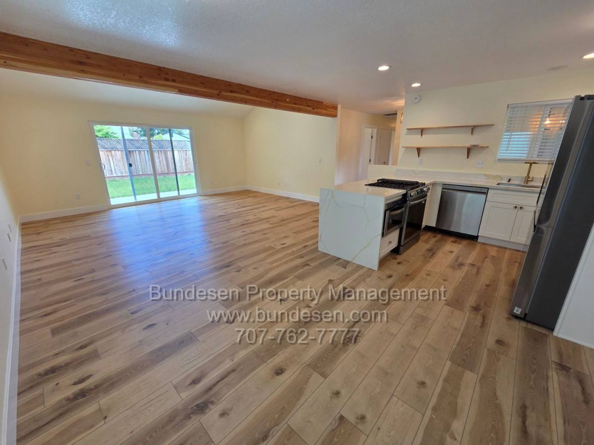 House for rent at 8023 Washington Ave, Sebastopol, CA 95472