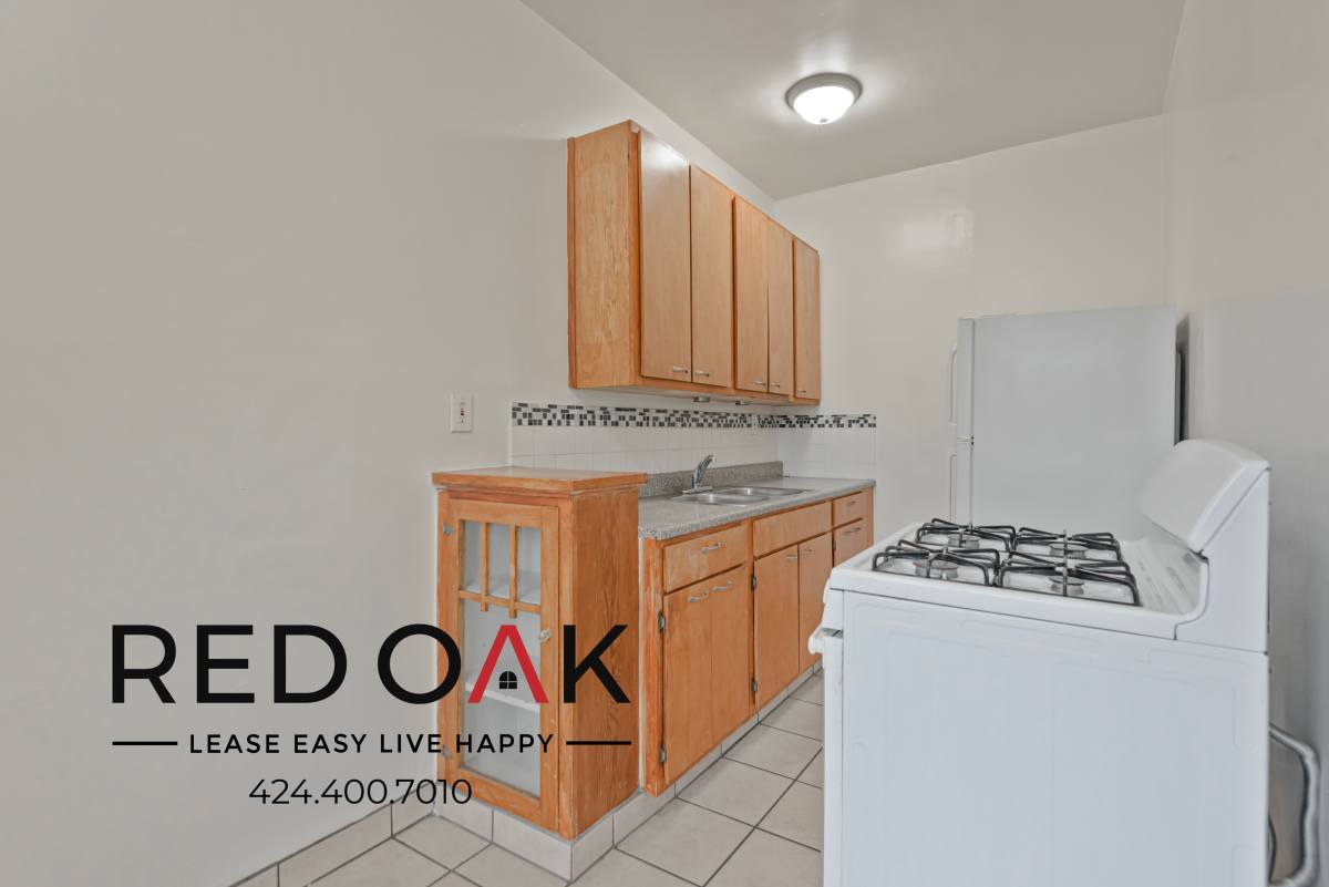 Condo for rent at 5757 Franklin Ave #412, Los Angeles, CA 90028