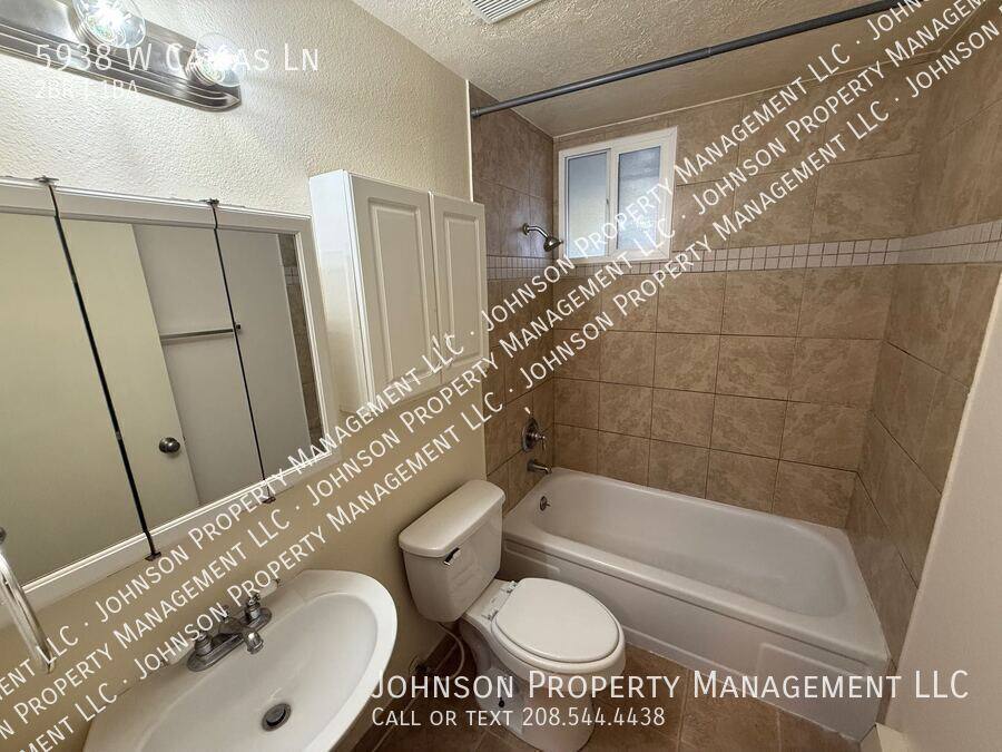Townhouse for rent at 5938 W Camas Lane, Boise, ID 83705