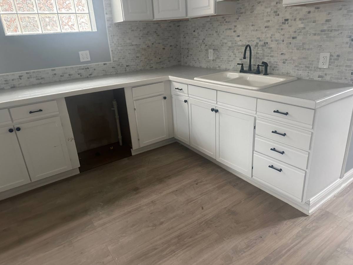 Apartment for rent at 15637 Halliday Ave, Cleveland, OH 44110