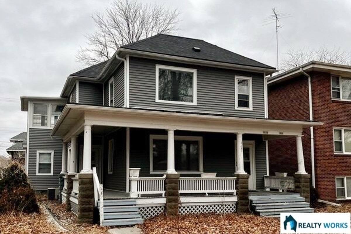 Apartment for rent at 1619-1623 D St, Lincoln, NE 68502