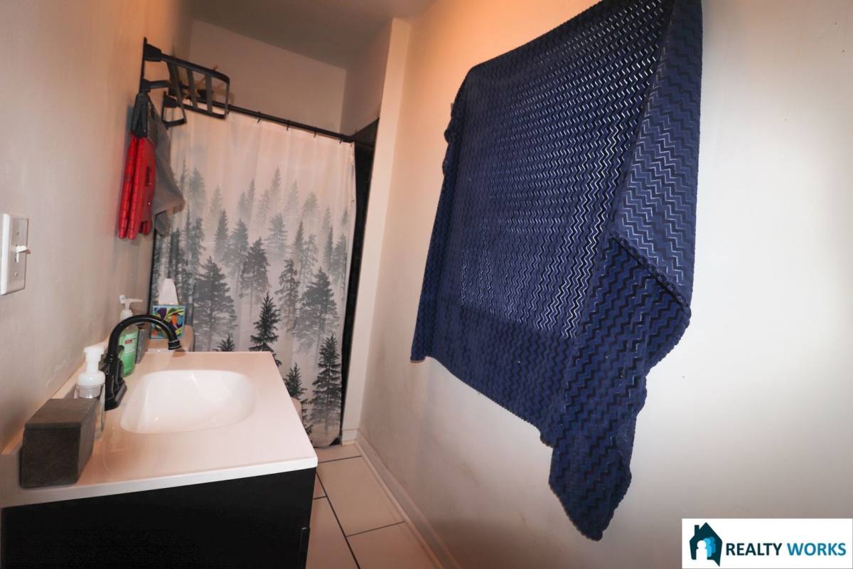 Apartment for rent at 1619-1623 D St, Lincoln, NE 68502