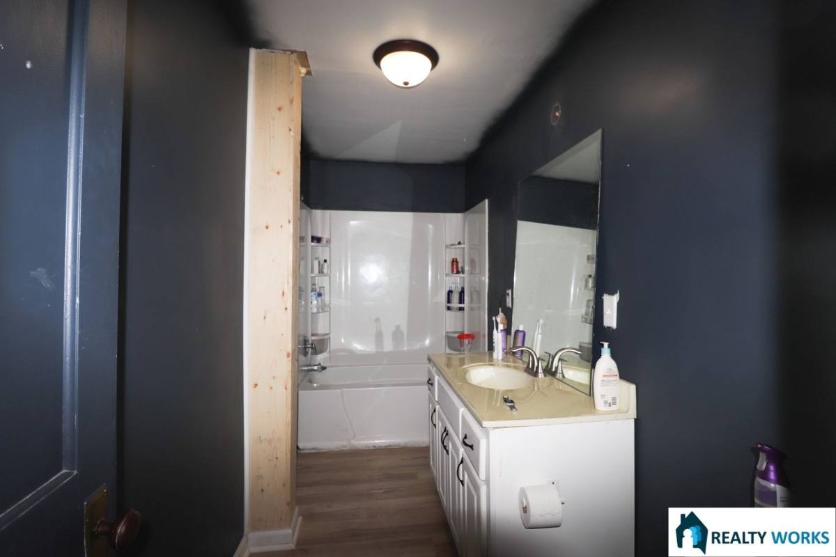 Apartment for rent at 1619-1623 D St, Lincoln, NE 68502