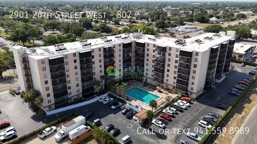 Townhouse for rent at 2901 26th St W #807, Bradenton, FL 34205
