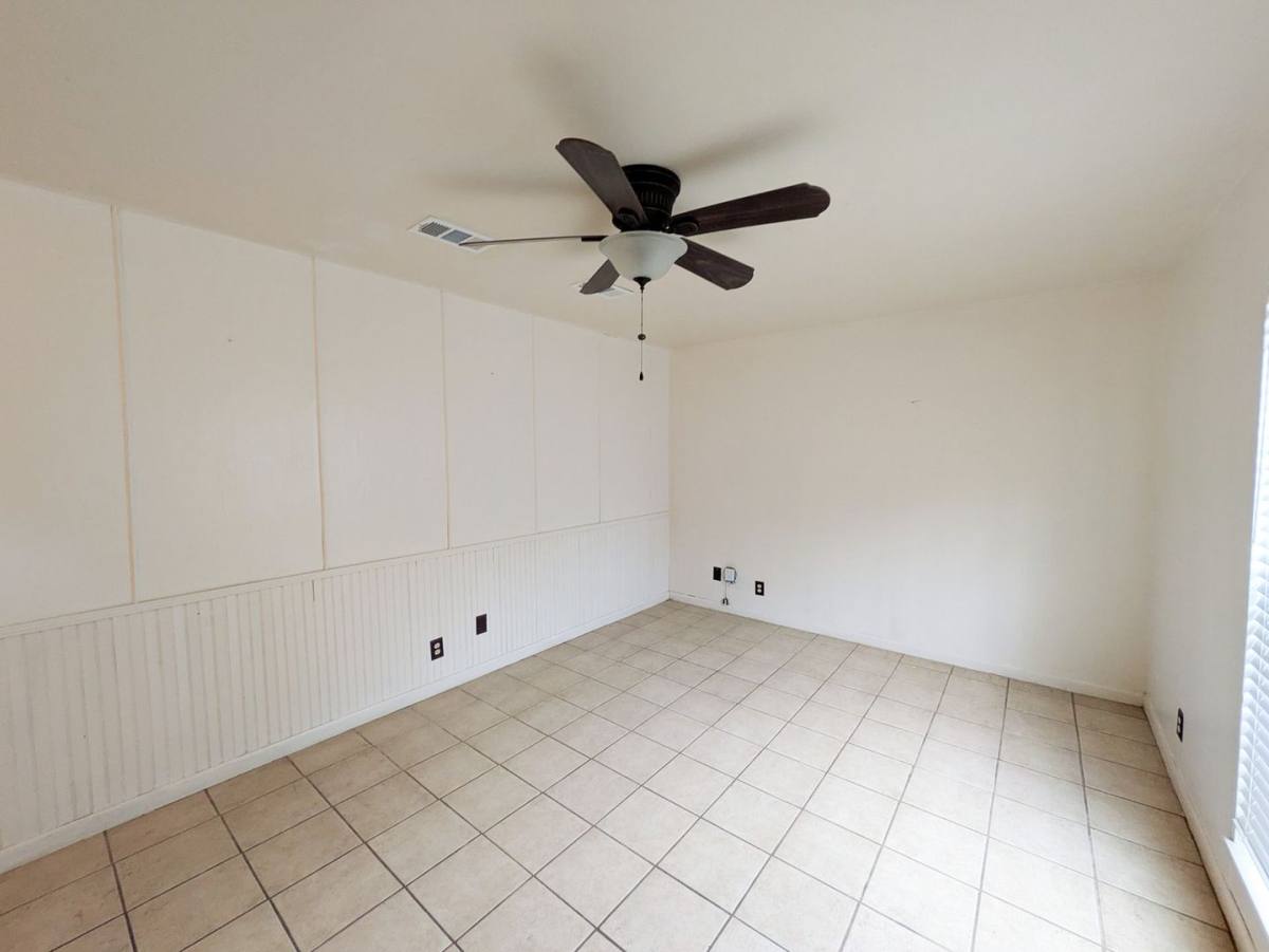 House for rent at 9225 Shepherd Dr, Beaumont, TX 77707