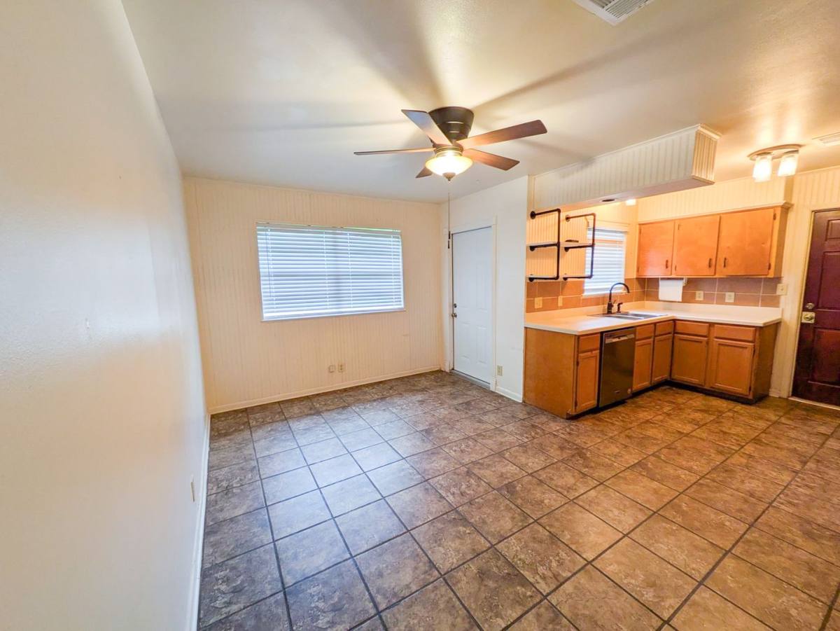 House for rent at 9225 Shepherd Dr, Beaumont, TX 77707