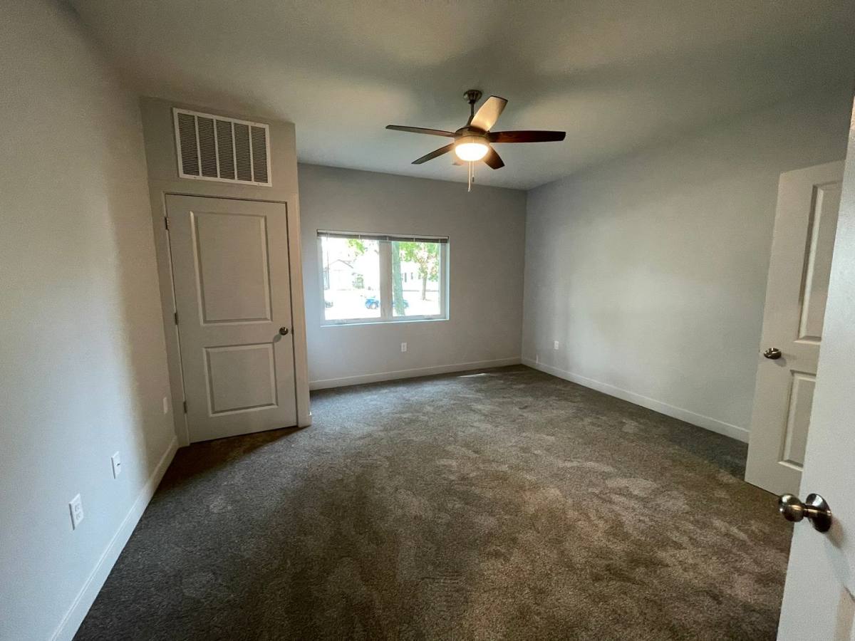 Apartment for rent at 2400 Q St, Lincoln, NE 68503