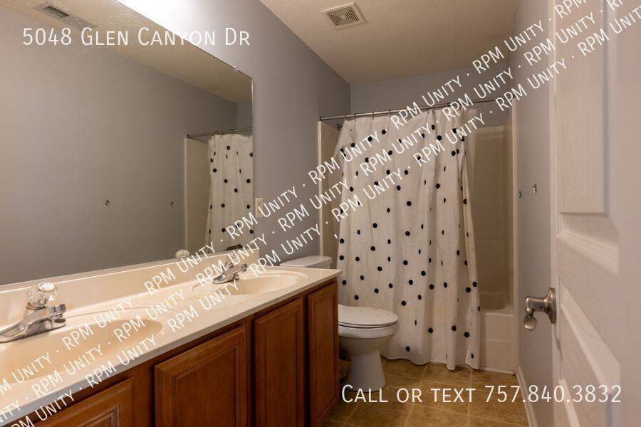 Condo for rent at 5048 Glen Canyon Dr, Virginia Beach, VA 23462