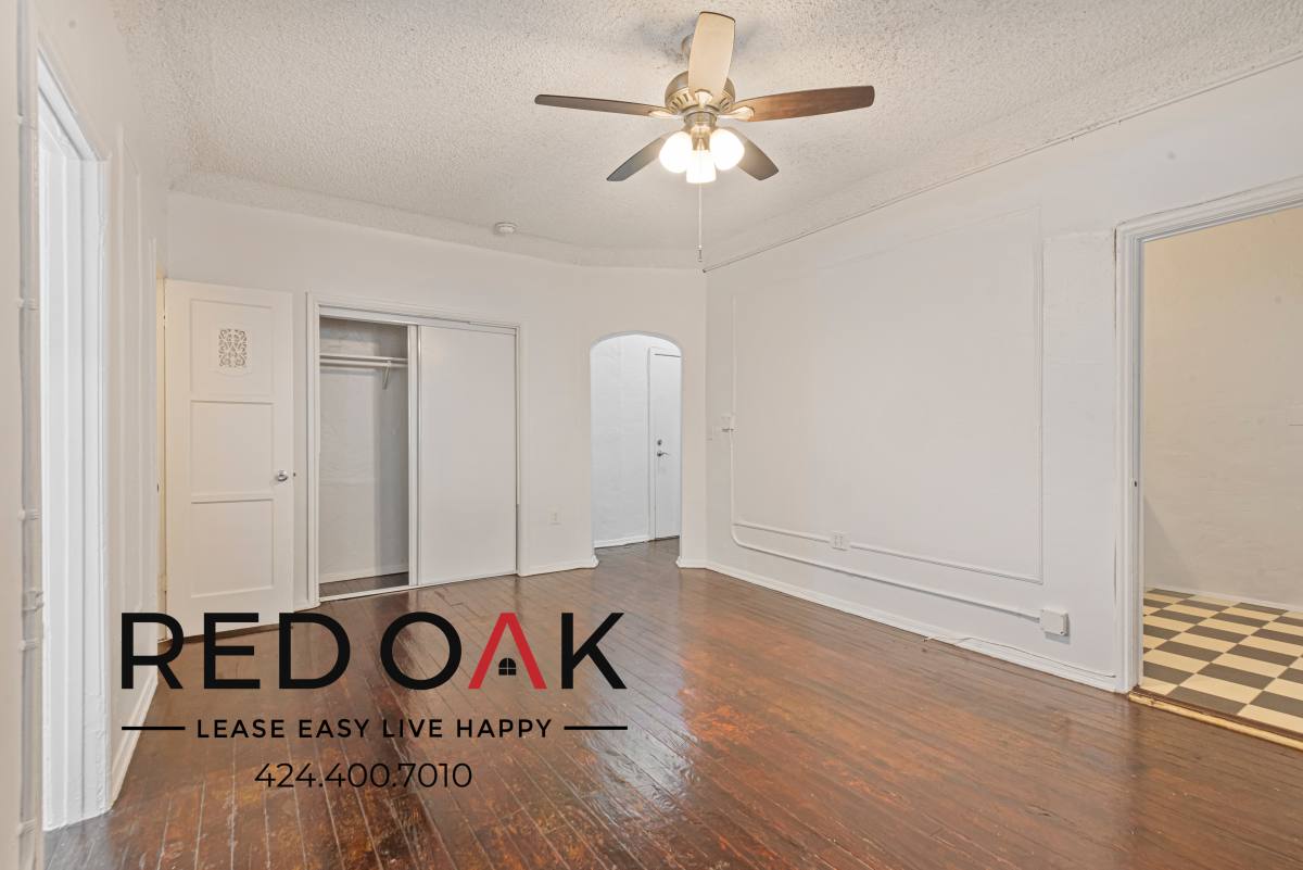 Apartment for rent at 849 S Oxford Ave #102, Los Angeles, CA 90005