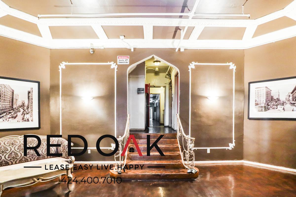 Apartment for rent at 849 S Oxford Ave #102, Los Angeles, CA 90005