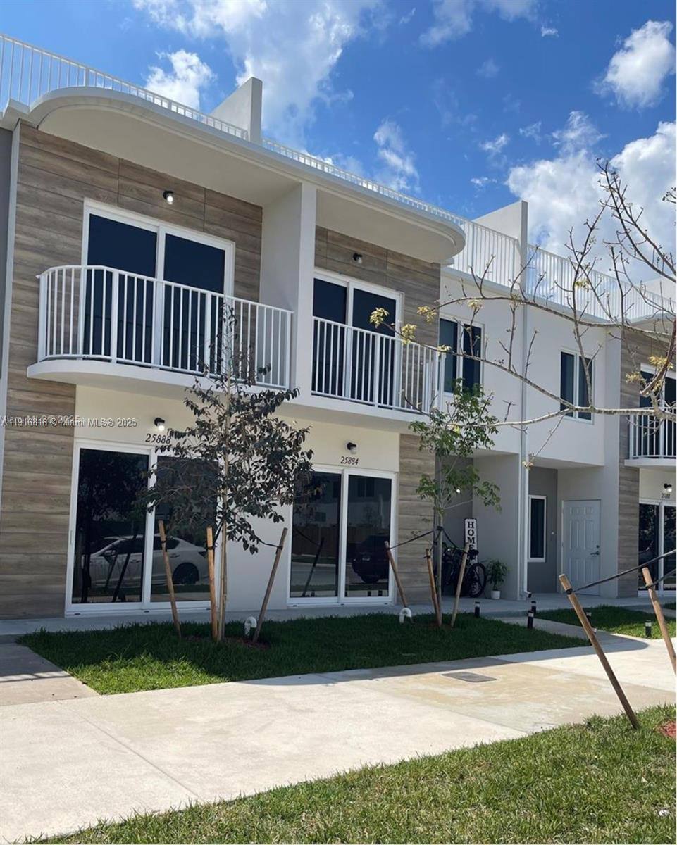 Townhouse for rent at 25842 SW 144th Ave, Homestead, FL 33032