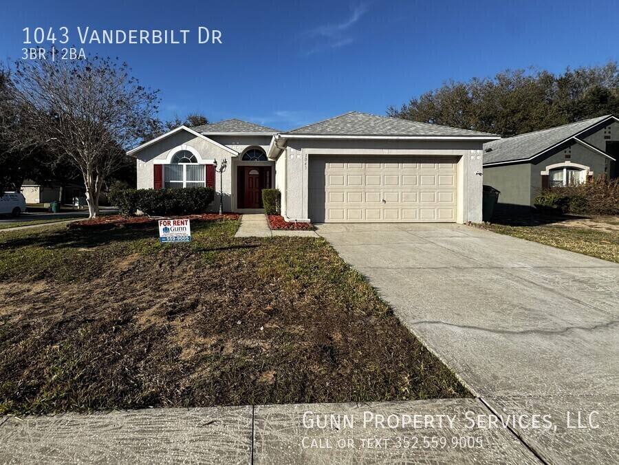 House for rent at 1043 Vanderbilt Dr, Eustis, FL 32726