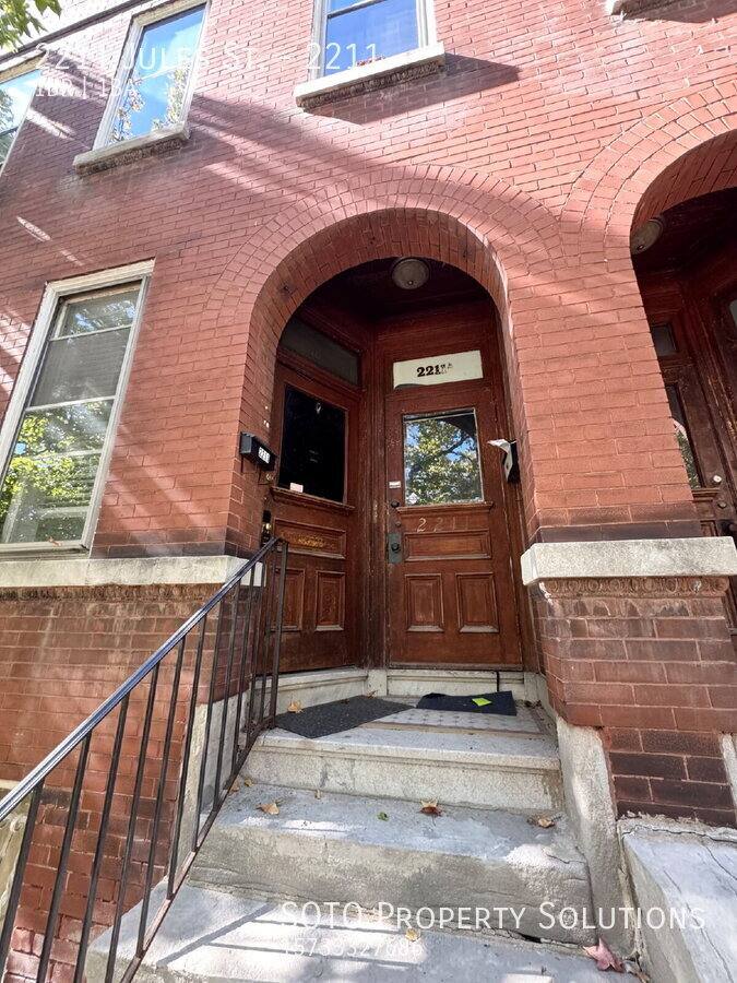 Apartment for rent at 2211 Jules St, Saint Louis, MO 63104