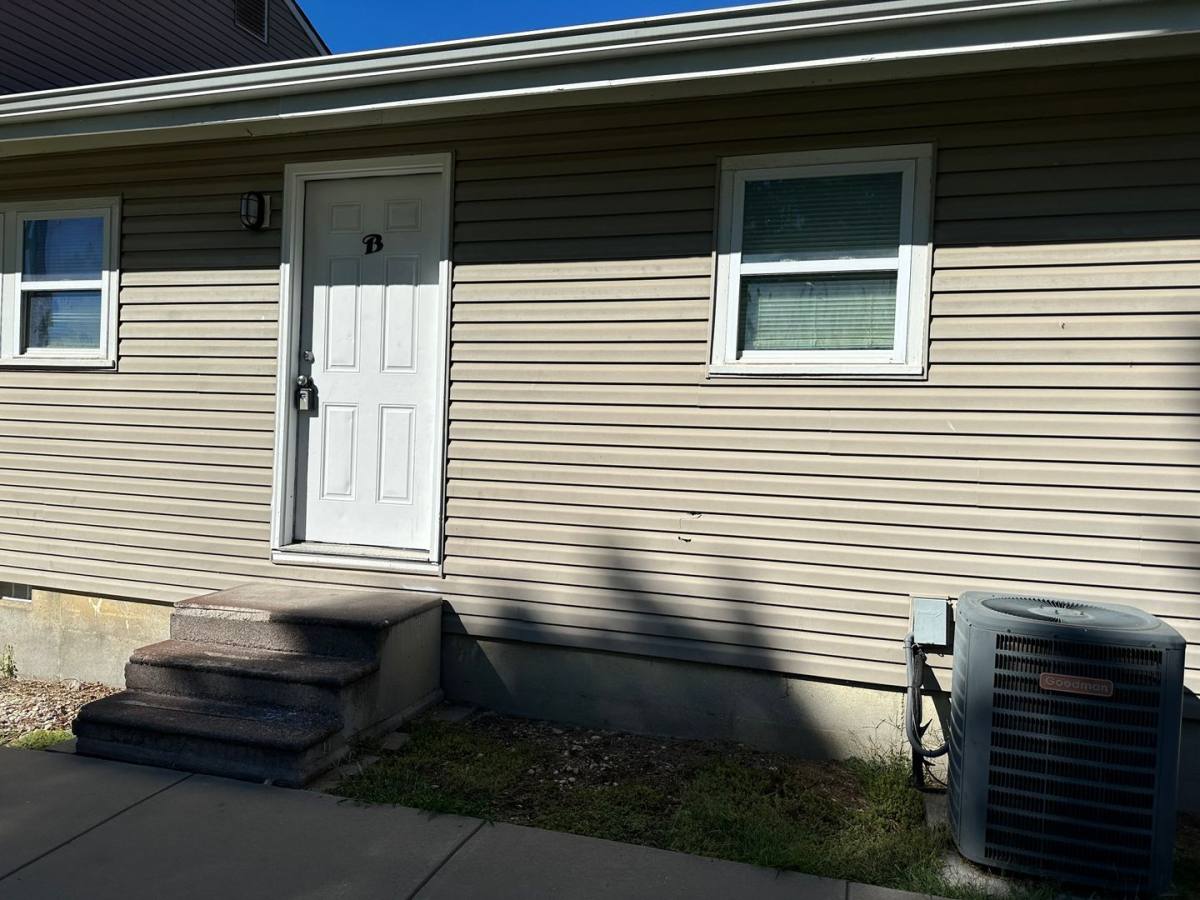 Apartment for rent at 1116 S Elm, Pittsburg, KS 66762