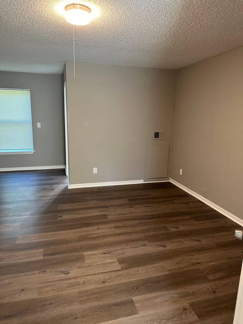 Apartment for rent at 1116 S Elm, Pittsburg, KS 66762