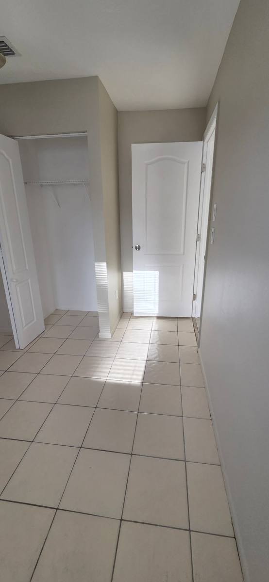 Apartment for rent at 1895 Debbie St, Sarasota, FL 34231