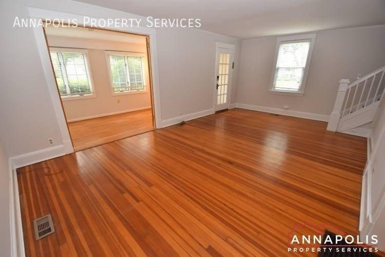 House for rent at 33 Glen Ave, Annapolis, MD 21401
