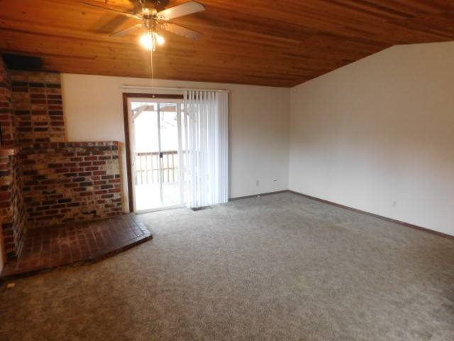 House for rent at 2142 Maplewood Dr S, Salem, OR 97306