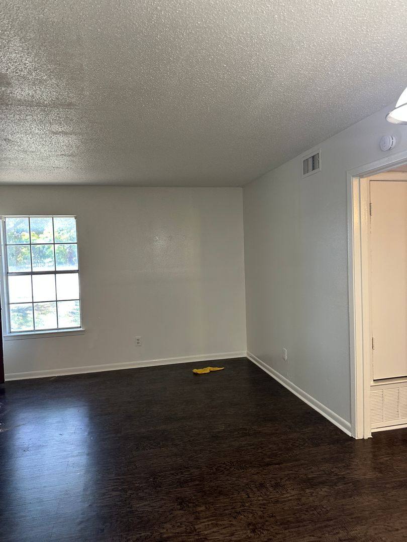 Apartment for rent at 400 Johnson Dr, McGregor, TX 76657