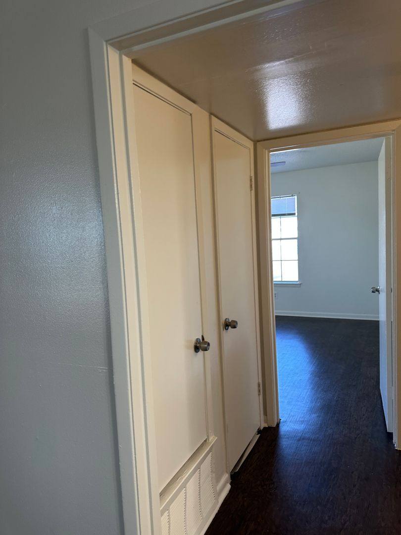 Apartment for rent at 400 Johnson Dr, McGregor, TX 76657