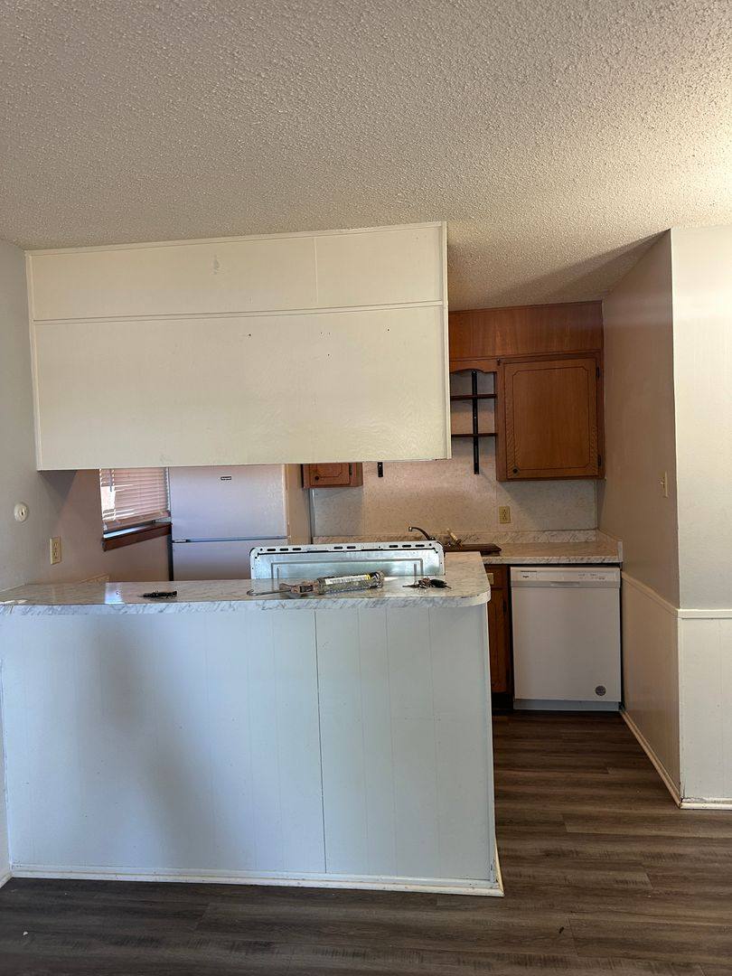 Apartment for rent at 400 Johnson Dr, McGregor, TX 76657