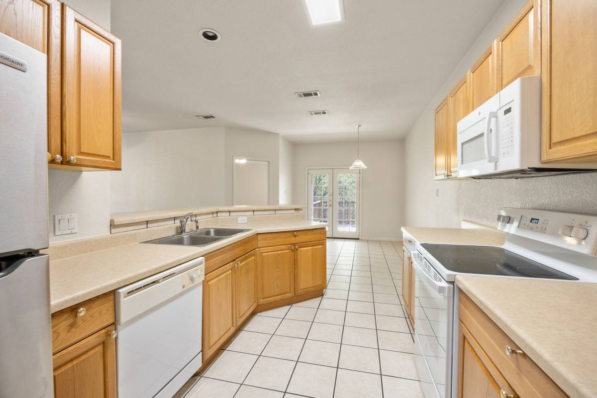 House for rent at 21513 Pershing Ave, Leander, TX 78645
