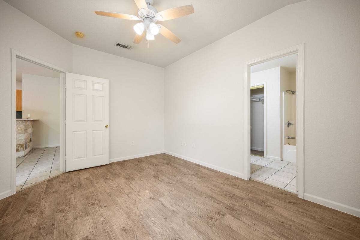 House for rent at 21513 Pershing Ave, Leander, TX 78645