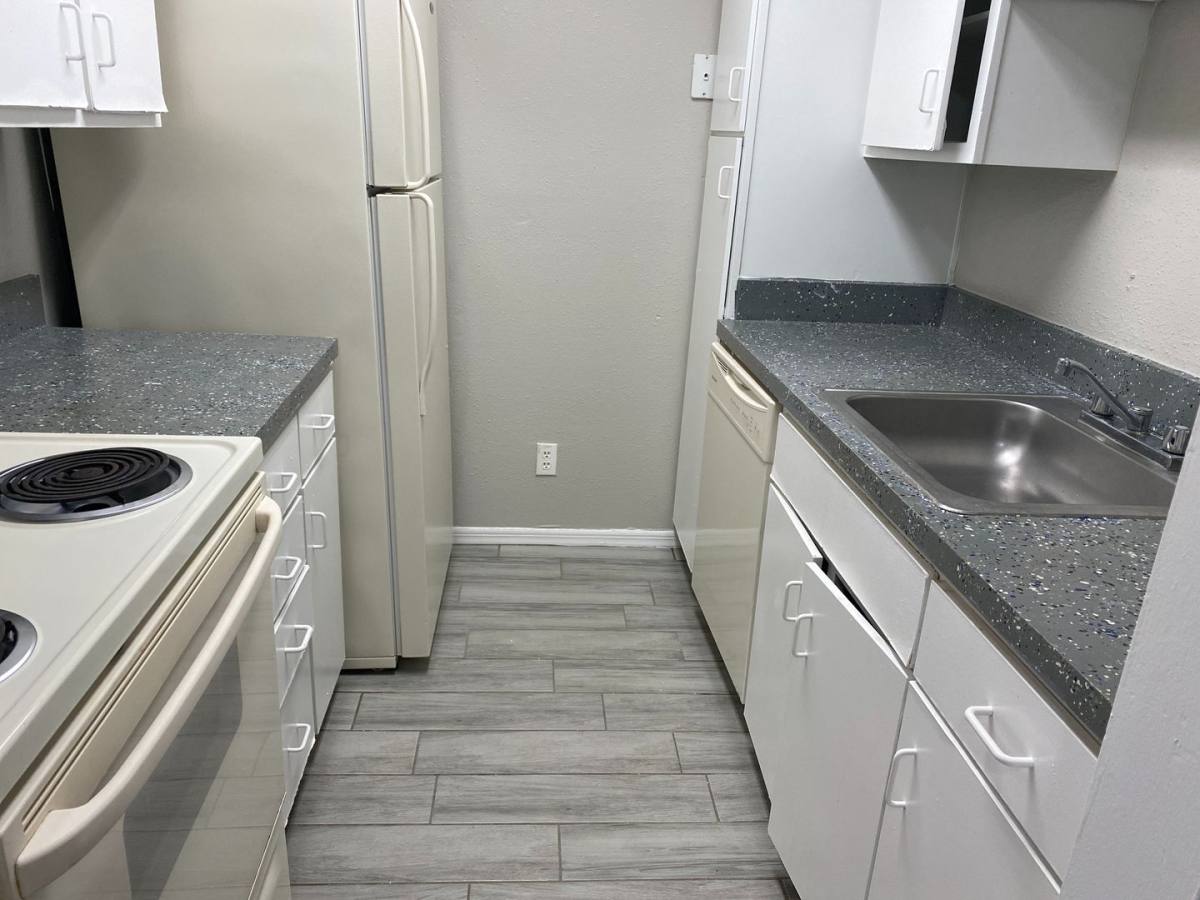 Apartment for rent at 285 Wymore Rd, Altamonte Springs, FL 32714