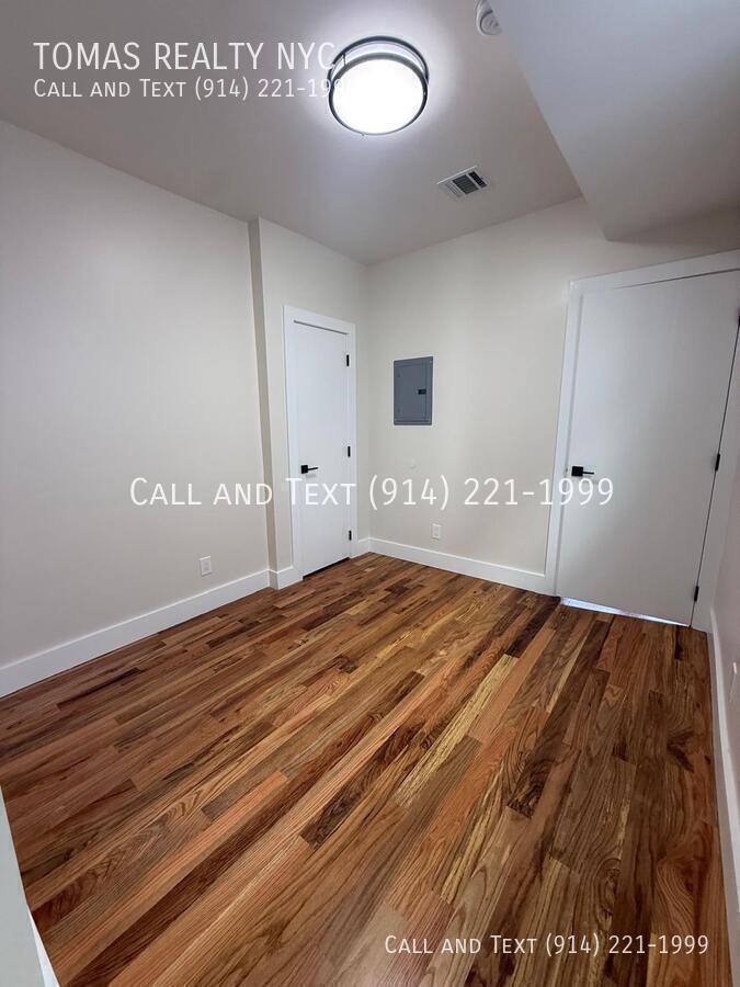Apartment for rent at 122 Downing St #2L, Yonkers, NY 10705