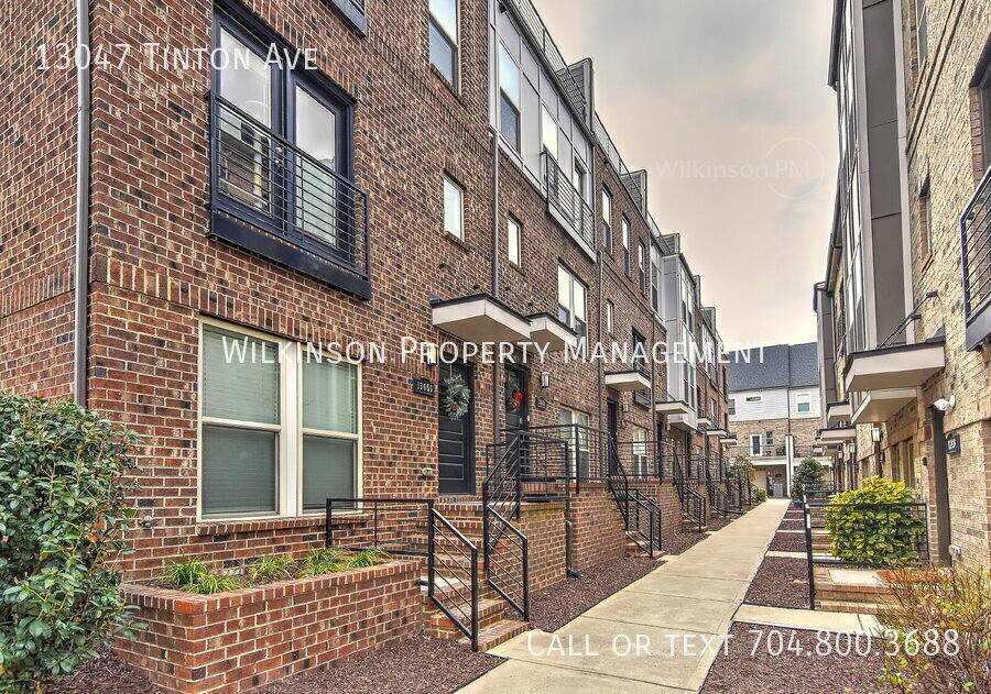 Townhouse for rent at 13047 Tinton Ave, Charlotte, NC 28204