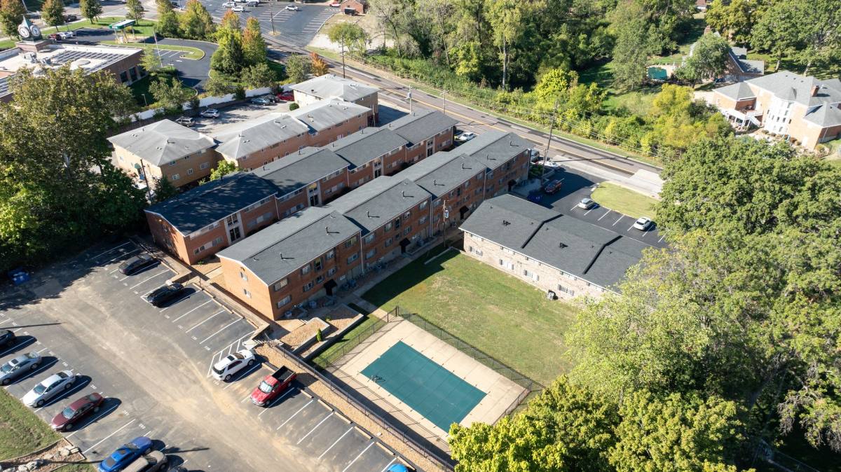 Apartment for rent at 9032 Gravois View Court, Saint Louis, MO 63123