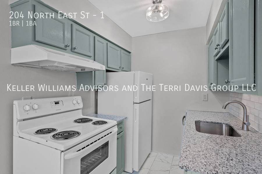 Apartment for rent at 204 N E St #1, Mason, OH 45040