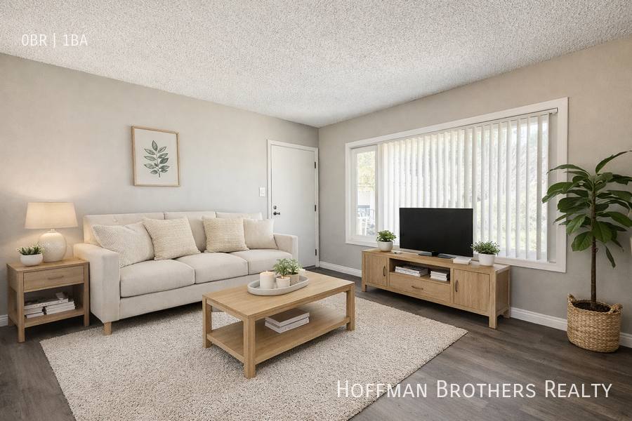 Apartment for rent at 4052 Coco Ave #15, Los Angeles, CA 90008