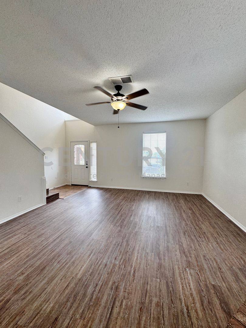 House for rent at 835 Rockett Lane, Cedar Hill, TX 75104