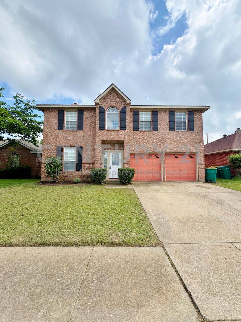 House for rent at 835 Rockett Lane, Cedar Hill, TX 75104