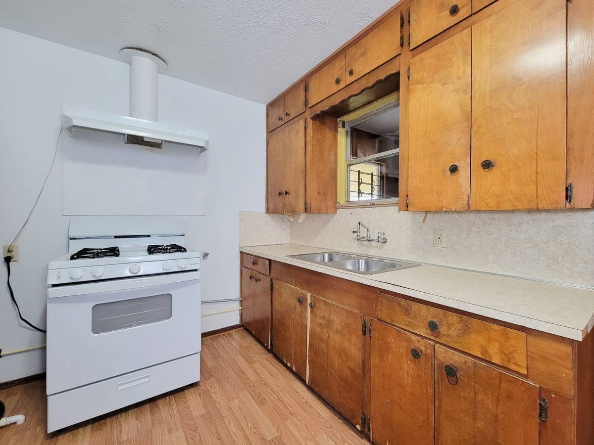 House for rent at 409 N Parrish St, Angleton, TX 77515