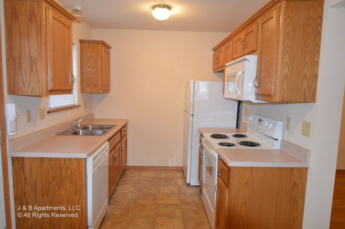 Apartment for rent at 20308 Skyview Dr, Waynesville, MO 65583