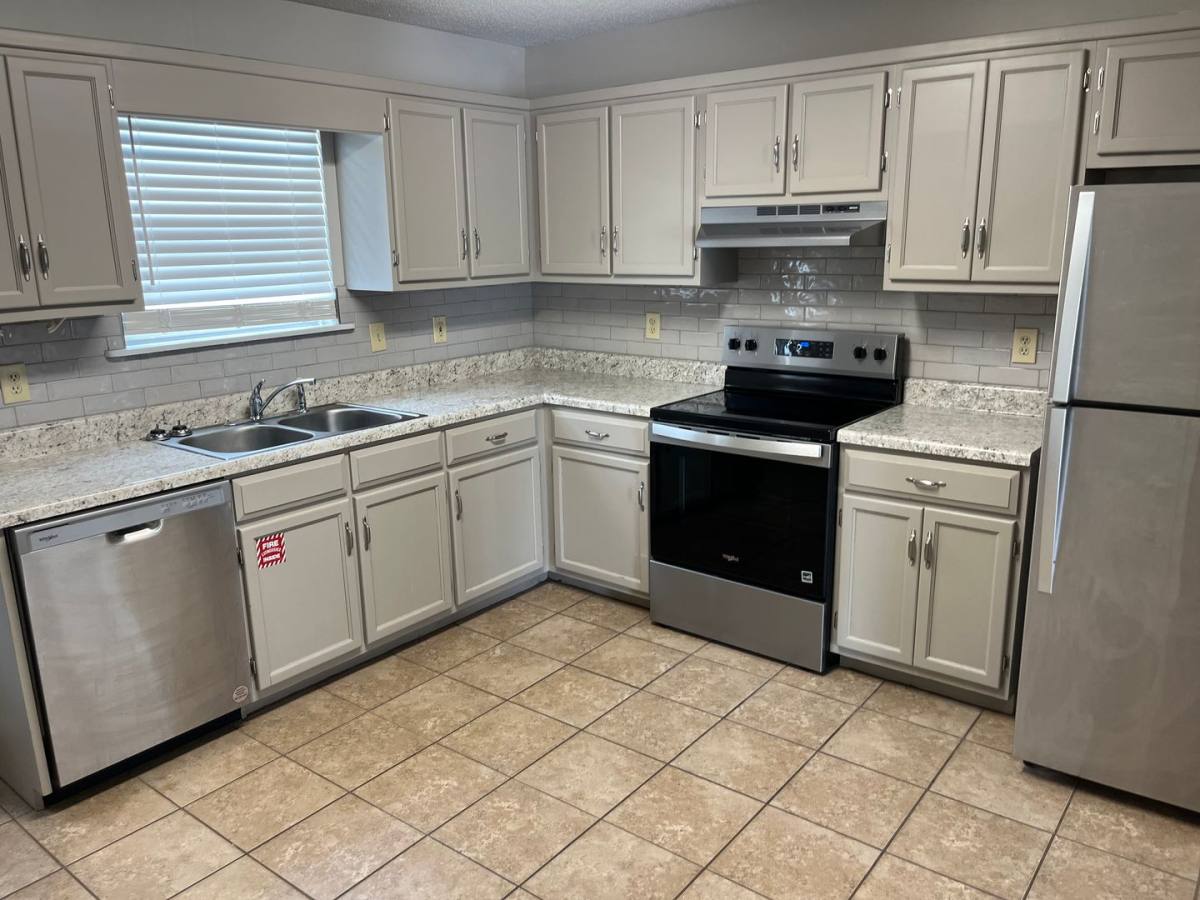 Apartment for rent at 11 Carriage Lane, Oxford, AL 36203