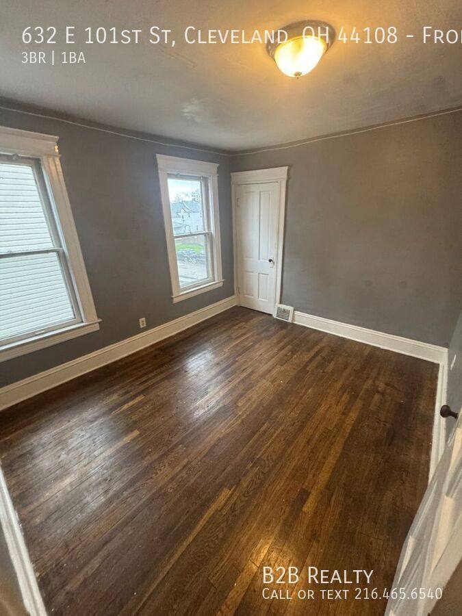 Apartment for rent at 632 E 101st St #RIGHT, Cleveland, OH 44108