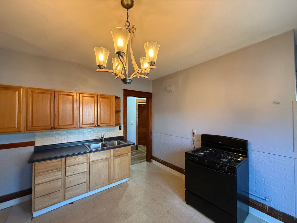 Townhouse for rent at 950 Arkwright St, Saint Paul, MN 55130