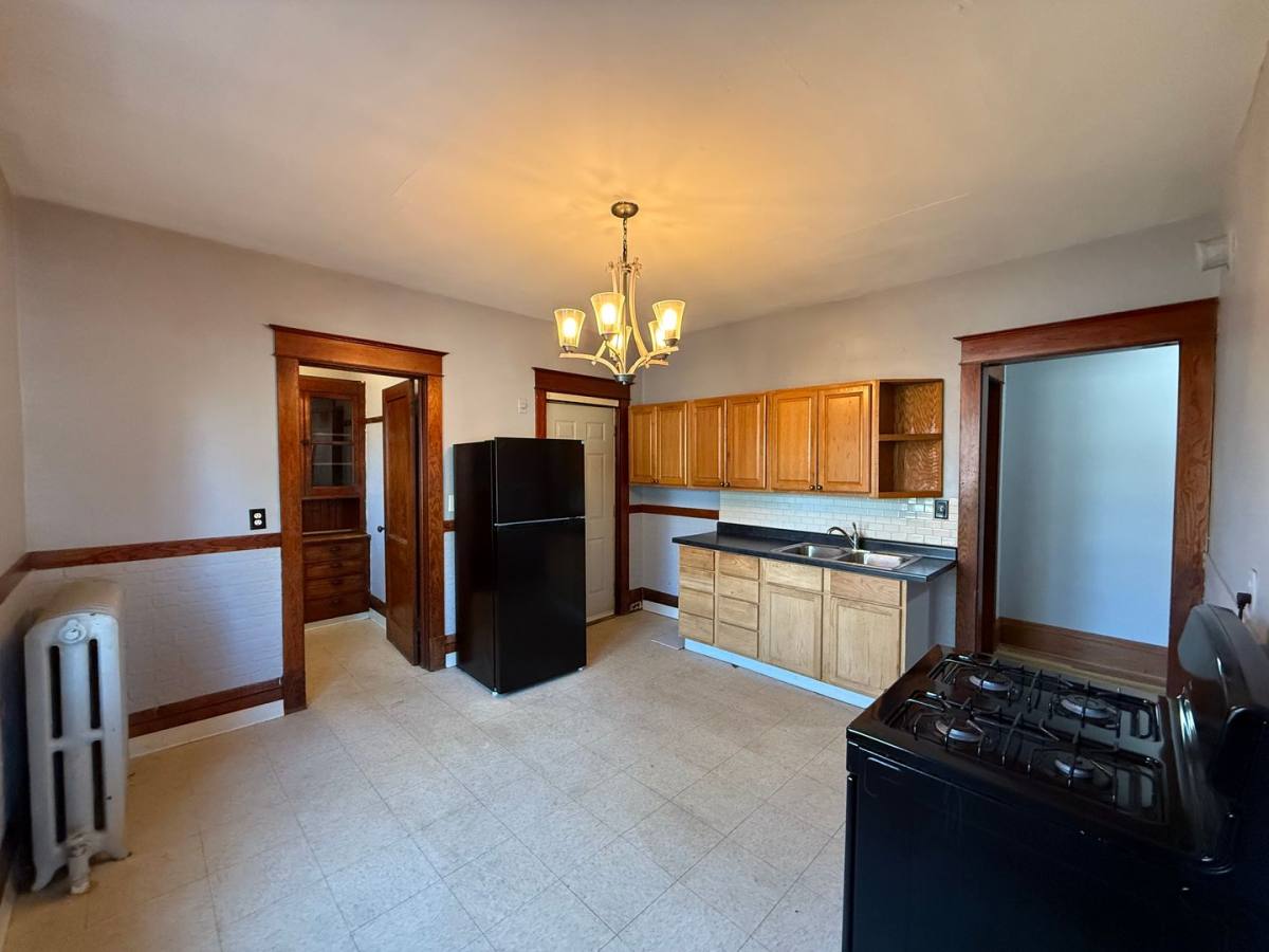 Townhouse for rent at 950 Arkwright St, Saint Paul, MN 55130