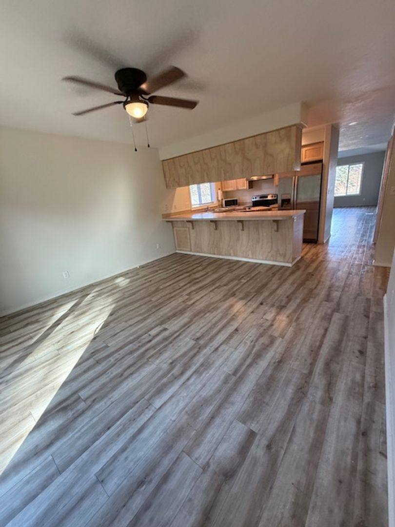 House for rent at 577 Sunwood Dr NW, Salem, OR 97304
