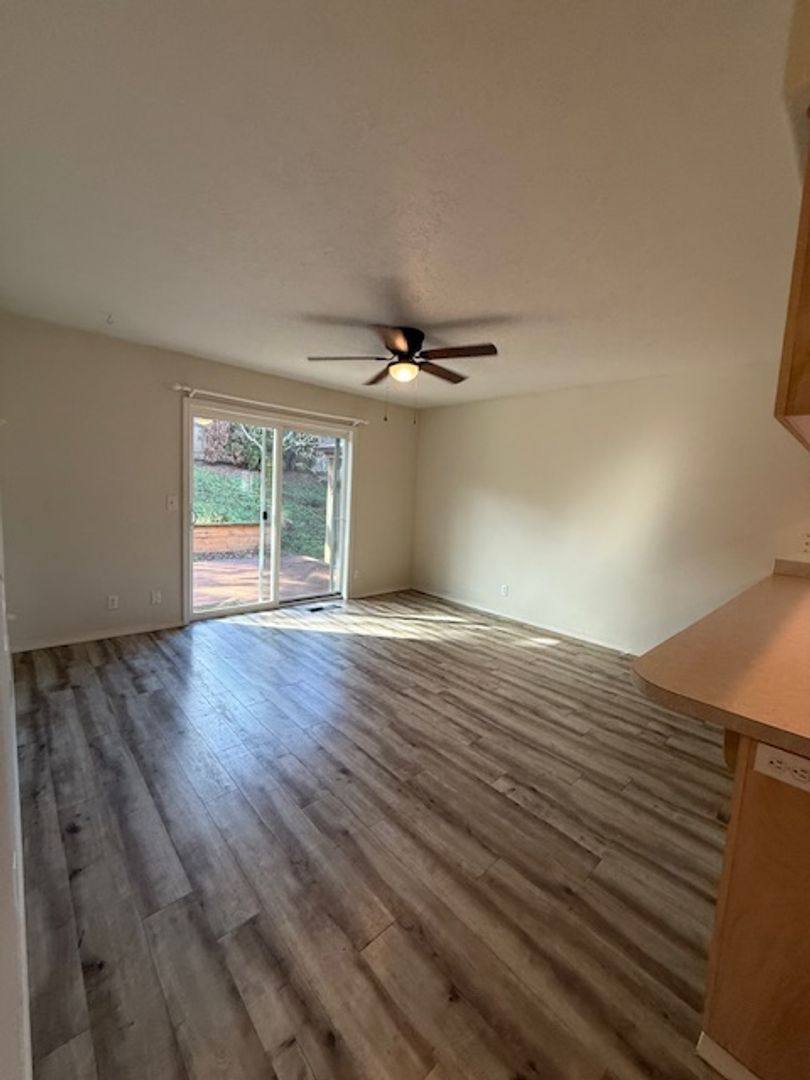 House for rent at 577 Sunwood Dr NW, Salem, OR 97304