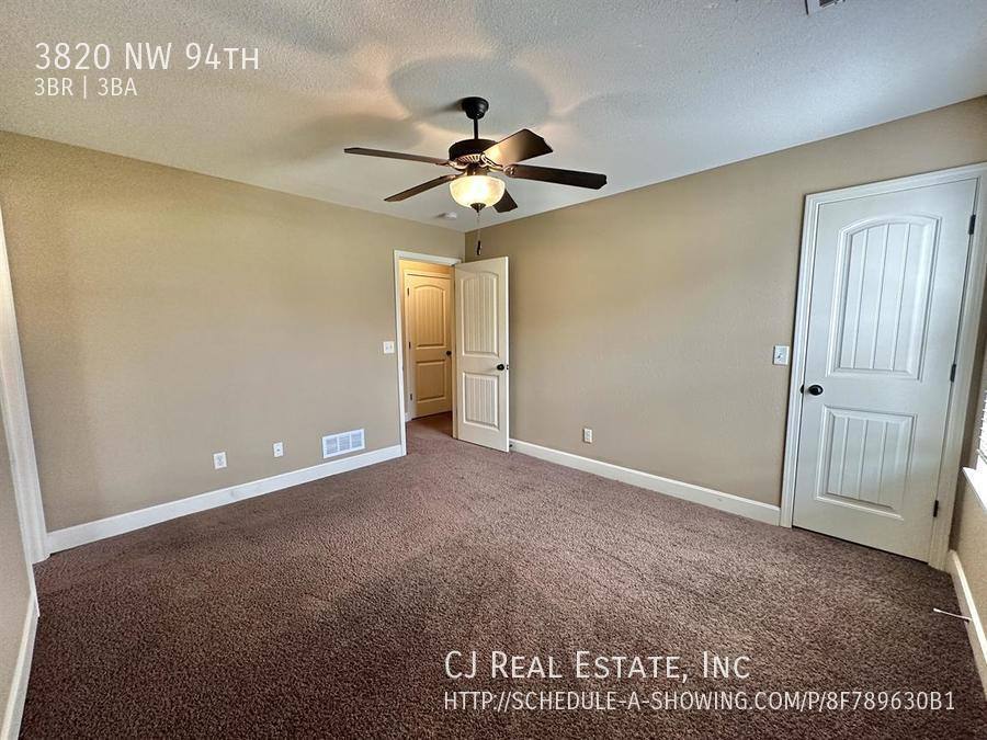 Townhouse for rent at 3820 NW 94th, Kansas City, MO 64154
