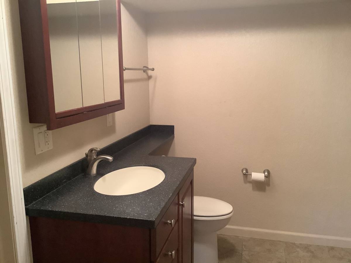 Apartment for rent at 931 Foster, Dickinson, ND 58601